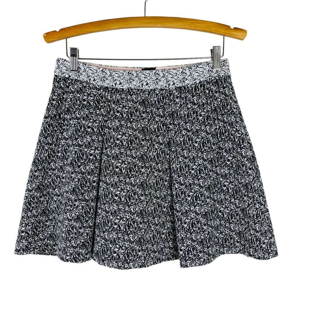 Banana Republic black white speckled textured pleated mini skater skirt 4